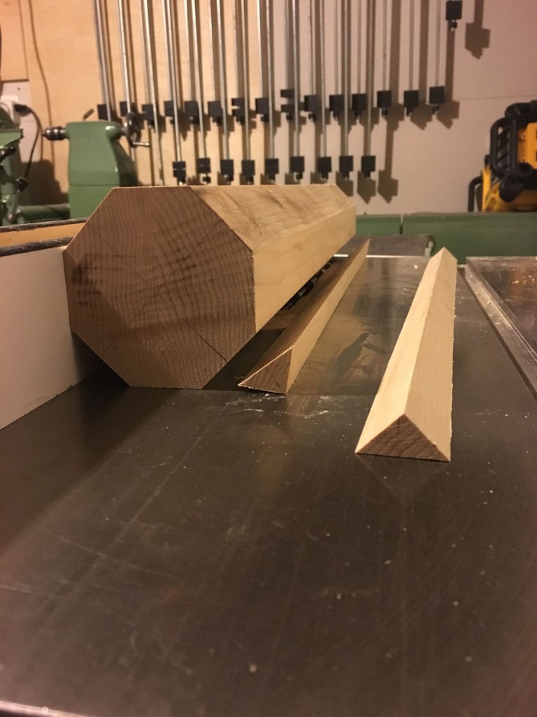 table_pedestal